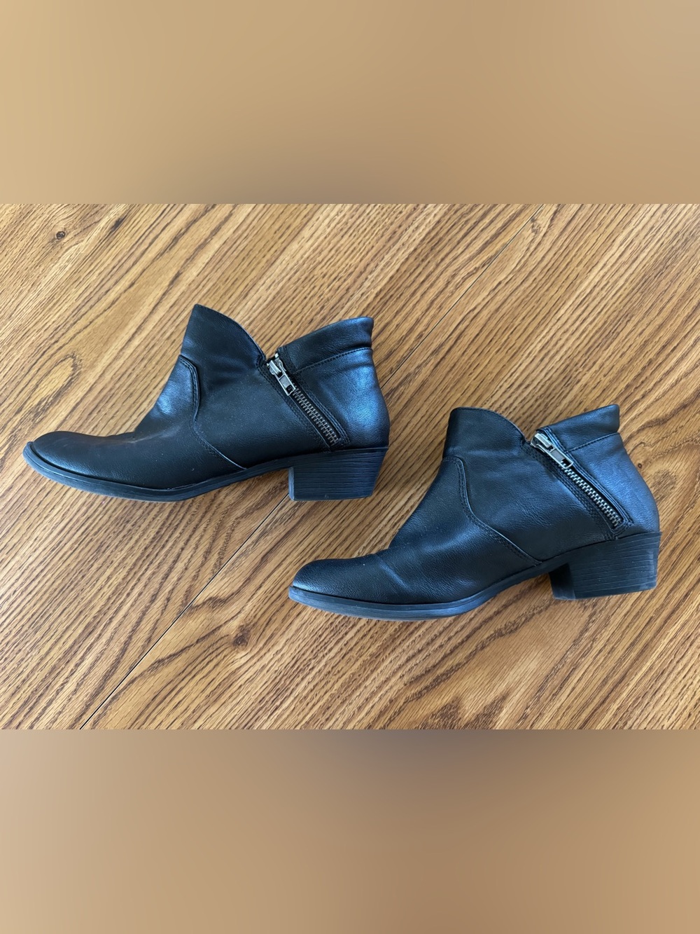 American Rag Low Ankle Boots Black Double Zippers Size 8